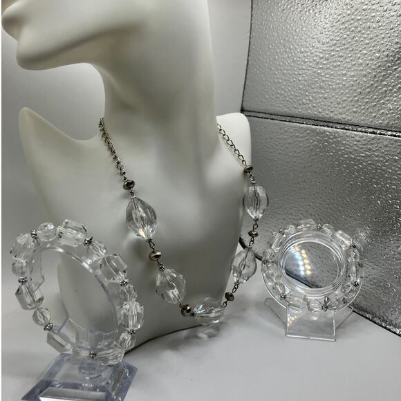 Clear Beaded Crystal Silver-Tone Spacers Necklace & 2 Bracelets Set! - Picture 5 of 13